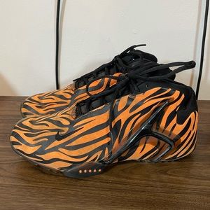 Nike Men's Zoom Hyperflight Premium Tiger Basketball Sneakers 587561-801
